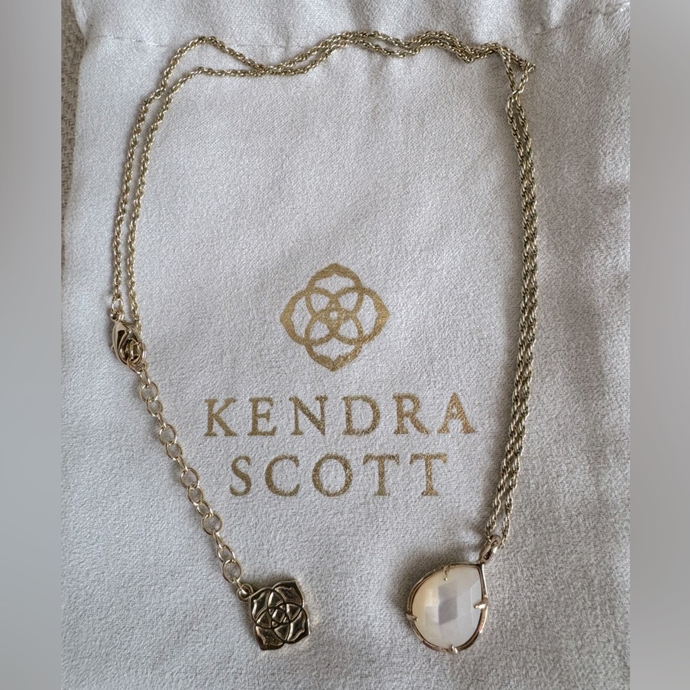 Kendra Scott Kiki Gold Necklace